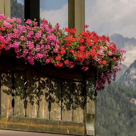 Suite Italy Pinzolo Due Giustino Buitenkant foto
