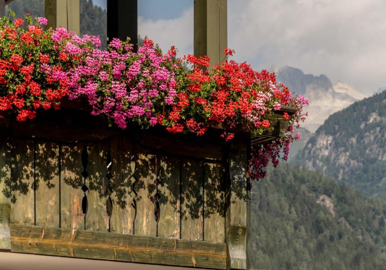 Suite Italy Pinzolo Due Giustino Buitenkant foto